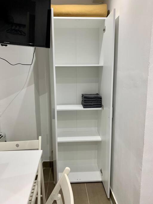 Nice Apartment In Barcelona By Perita Next Metro St T1 Екстер'єр фото