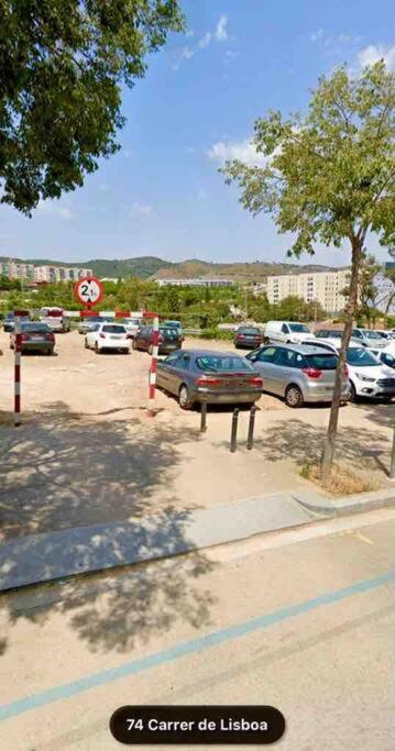 Nice Apartment In Barcelona By Perita Next Metro St T1 Екстер'єр фото
