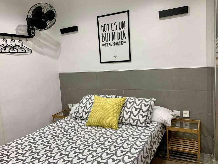 Nice Apartment In Barcelona By Perita Next Metro St T1 Екстер'єр фото