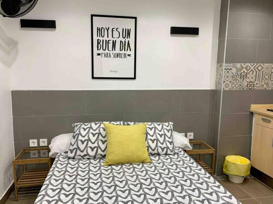 Nice Apartment In Barcelona By Perita Next Metro St T1 Екстер'єр фото