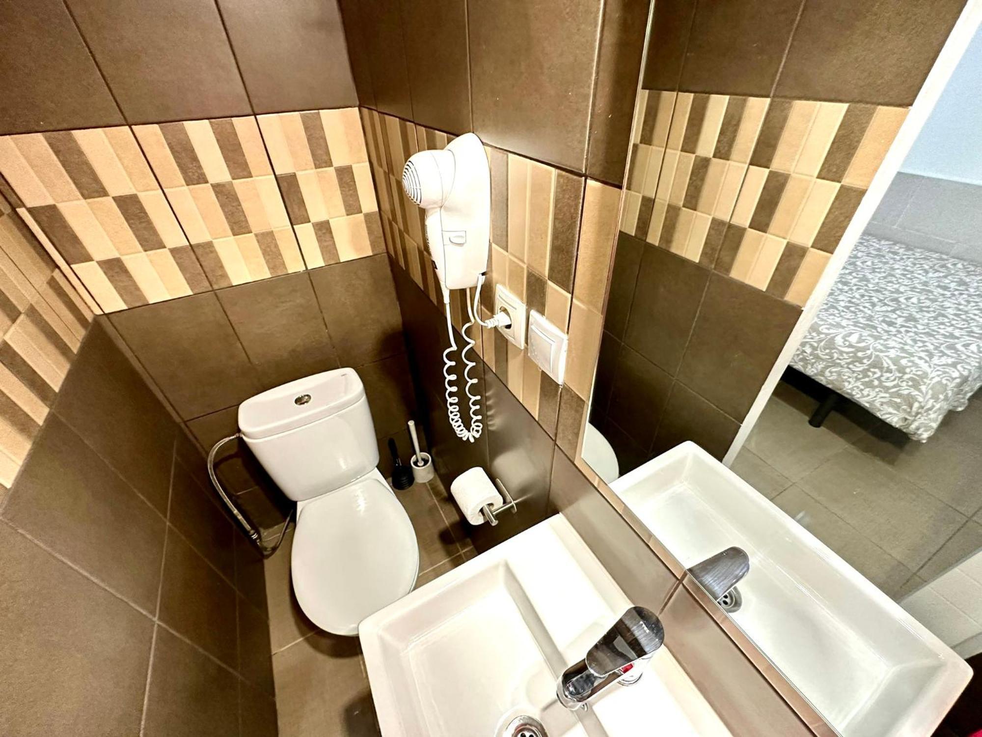 Nice Apartment In Barcelona By Perita Next Metro St T1 Екстер'єр фото