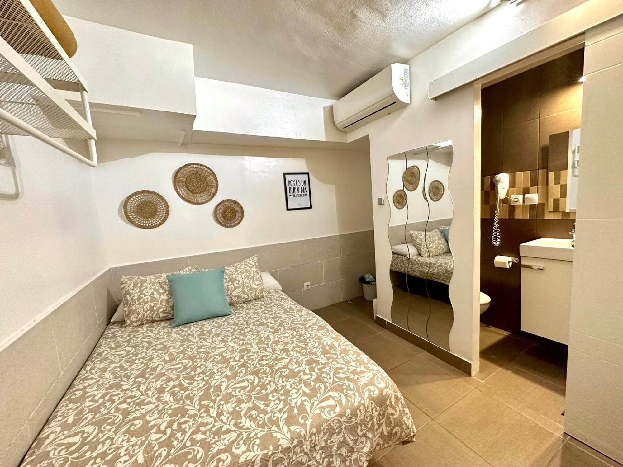 Nice Apartment In Barcelona By Perita Next Metro St T1 Екстер'єр фото