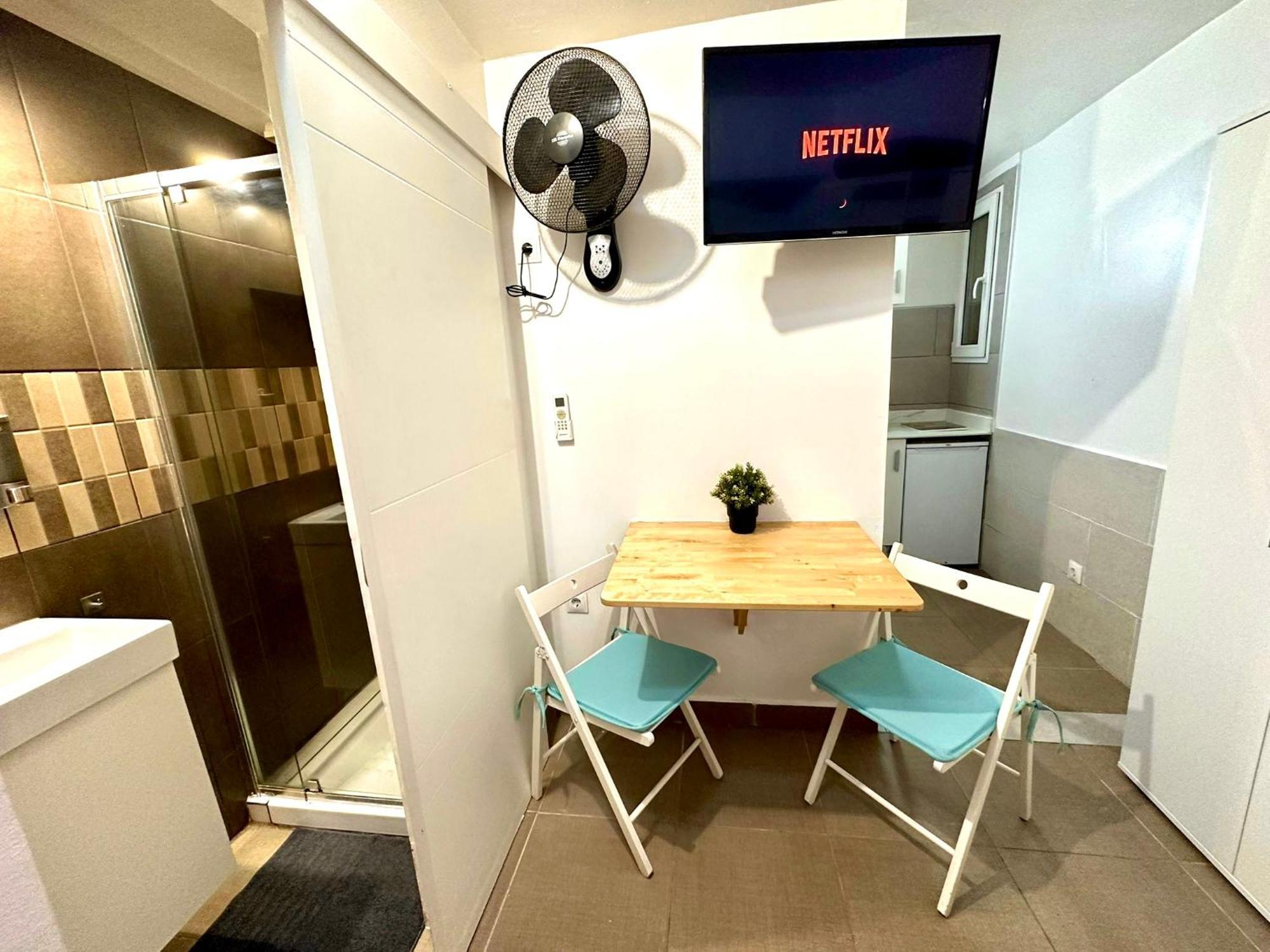 Nice Apartment In Barcelona By Perita Next Metro St T1 Екстер'єр фото